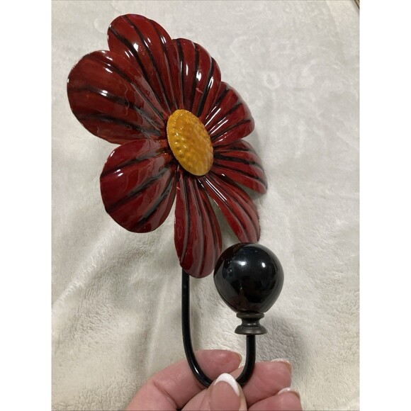 Metal Daisy Floral Bathroom Wall Hook Boho Flower Cottage Core Farmhouse - Picture 2 of 6